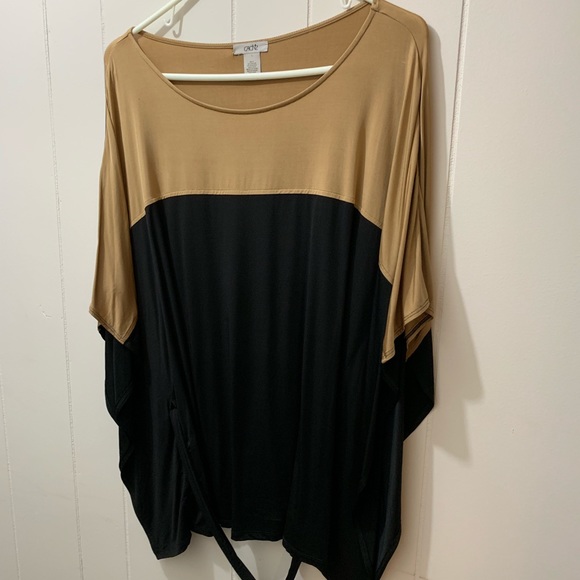 Cache colorblock top - Picture 1 of 2